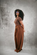 CHOCOLATE HIGH-WAIST TROUSERS