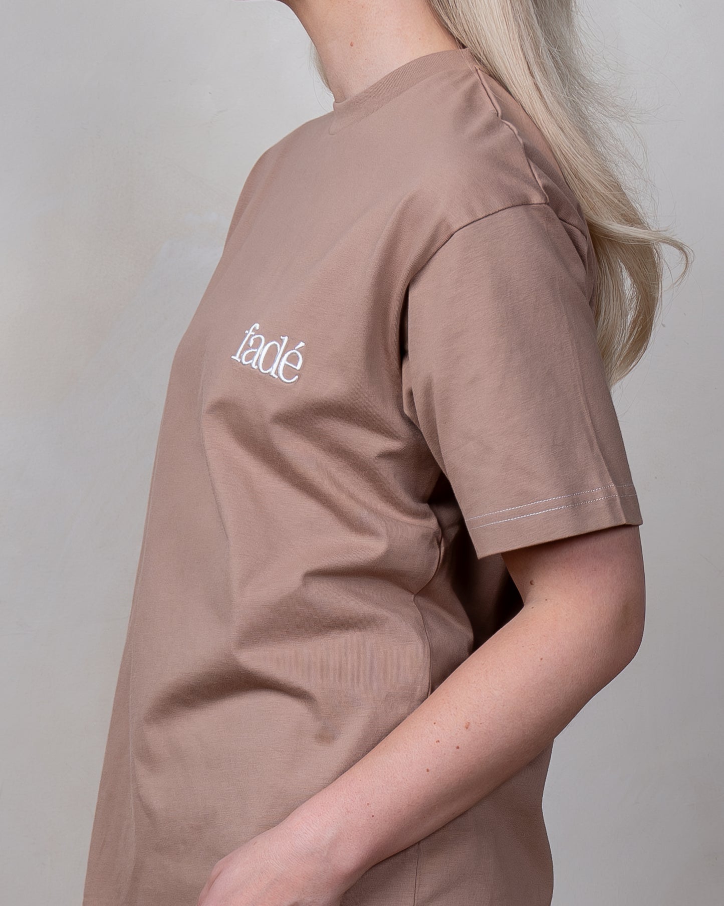 DENYE CONTRAST BOXY T-SHIRT